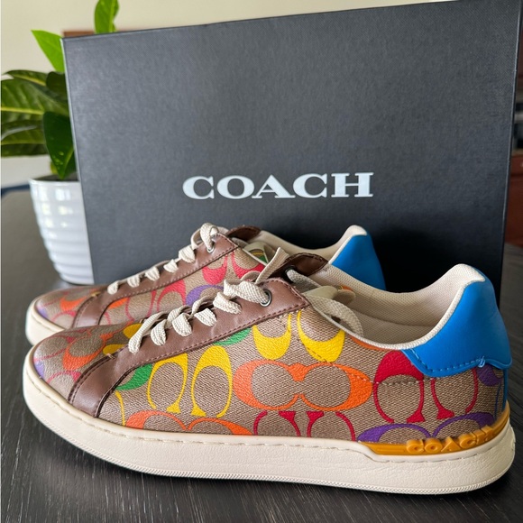 Men’s Coach Sneaker in Rainbow Signature Canvas - Picture 1 of 7
